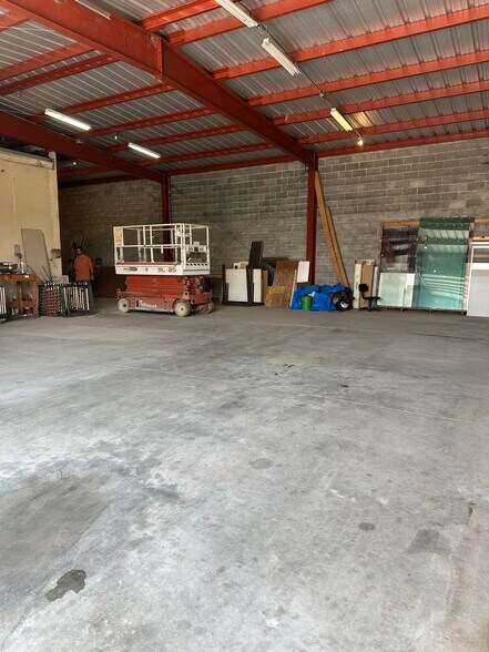More Photos Of 625 N Calhoun St, Junction City Industrial For Sale