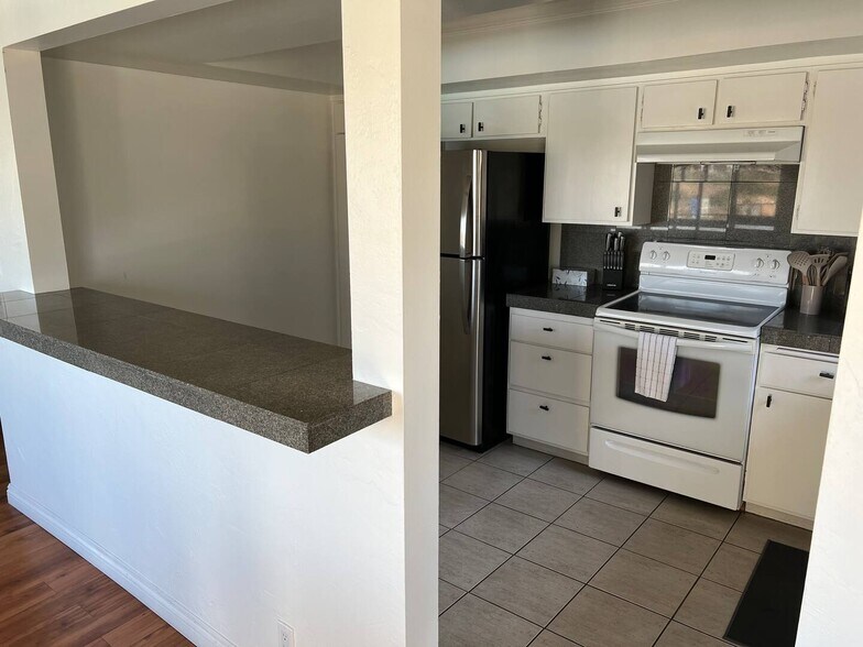 More Photos Of 332 Culver Blvd, Playa Del Rey Apartments For Sale