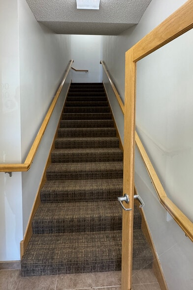 More Photos Of 2115 County Road D E, Maplewood Office For Lease