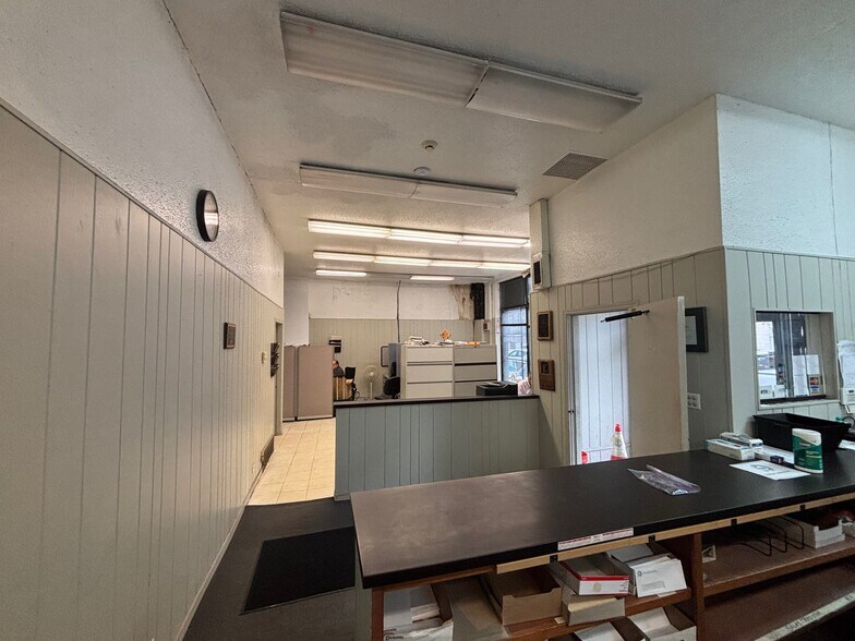 More Photos Of 1140 W Washington Blvd, Chicago Warehouse For Sale