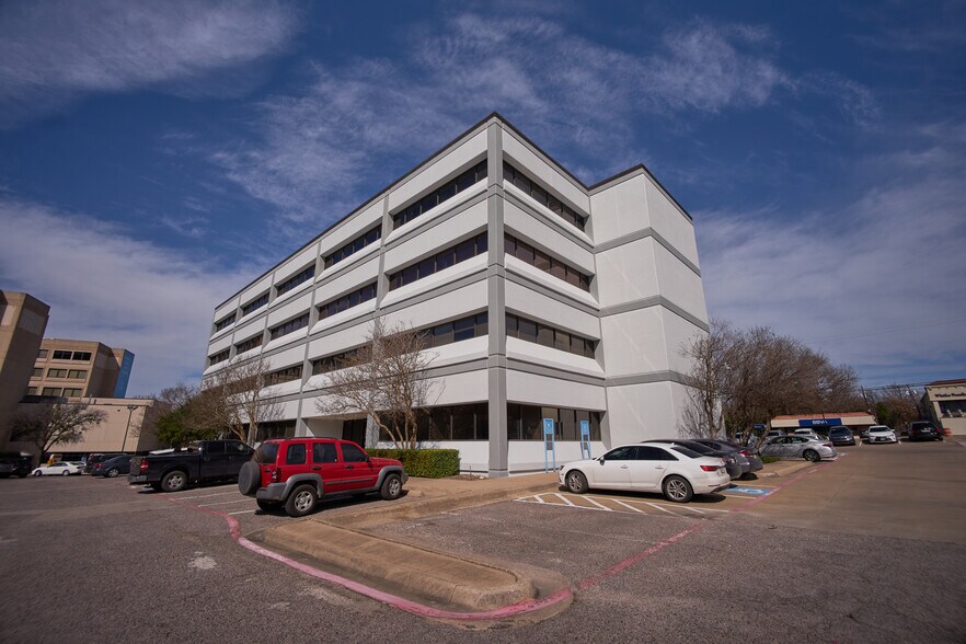 More Photos Of 1151 N Buckner Blvd, Dallas Medical For Lease