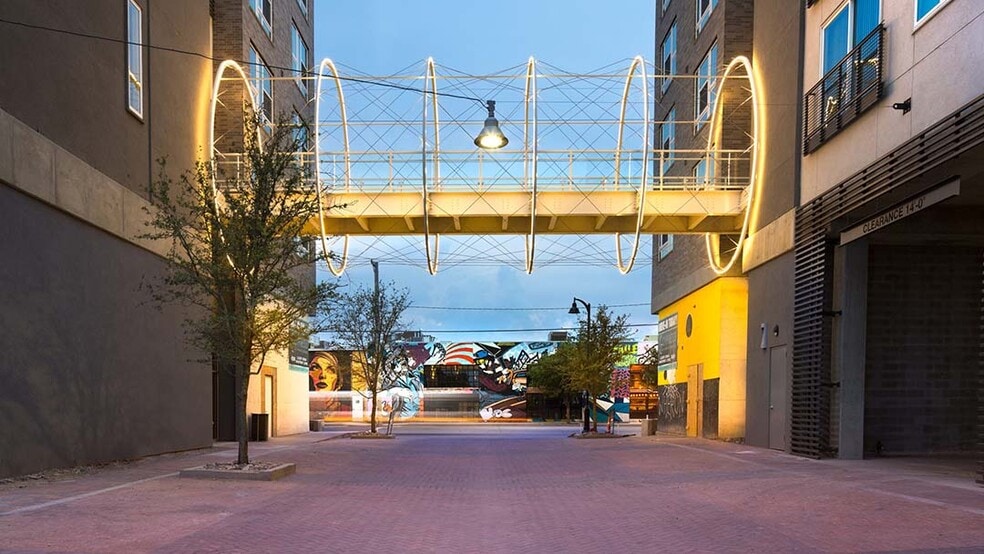 More Photos Of 320 Singleton Blvd, Dallas Multifamily For Sale