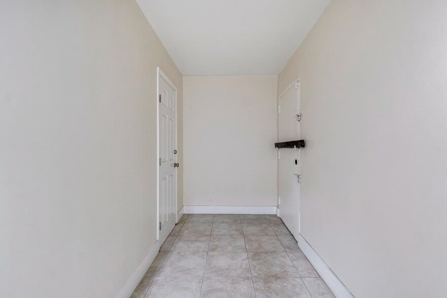 More Photos Of 3626 E Cesar Chavez Blvd, Fresno General Retail For Sale