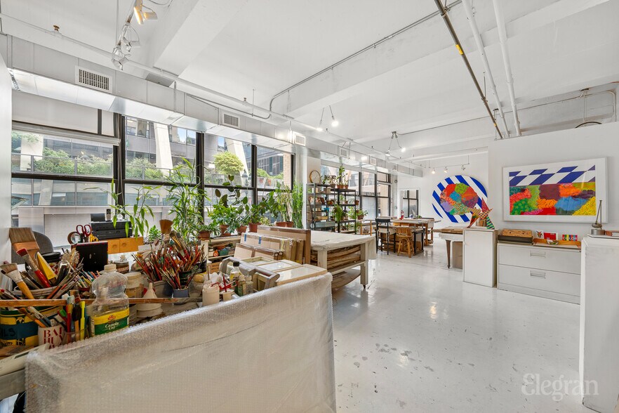 More Photos Of 450 W 31st St, New York Loft Creative Space For Sale