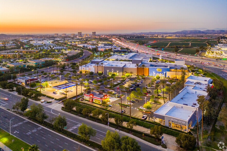 More Photos Of 16100-16299 Lake Forest Dr, Irvine Unknown For Lease