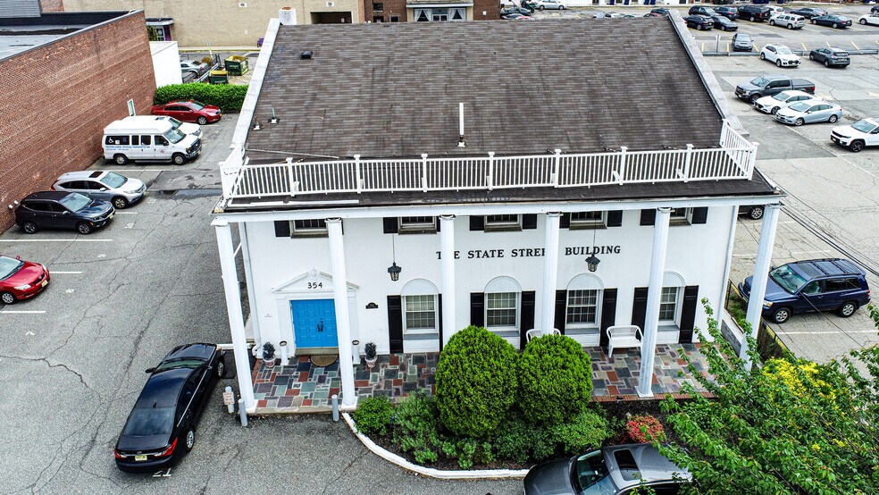 More Photos Of 354 State St, Hackensack Medical For Lease