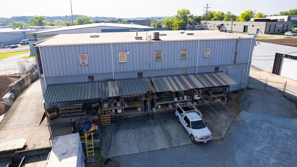 More Photos Of 405 Industrial Dr, Mount Juliet Warehouse For Sale