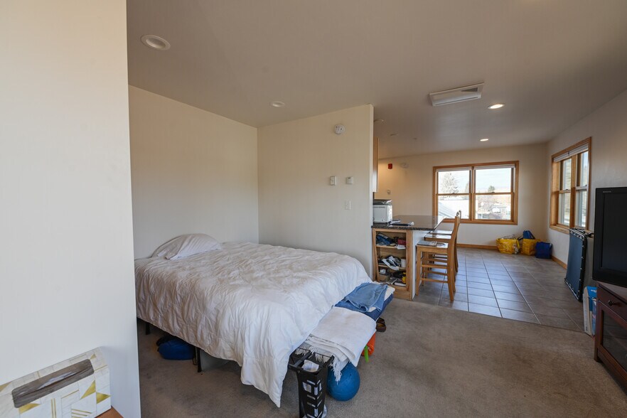 More Photos Of 322 N Main St, Gunnison Office Residential For Sale