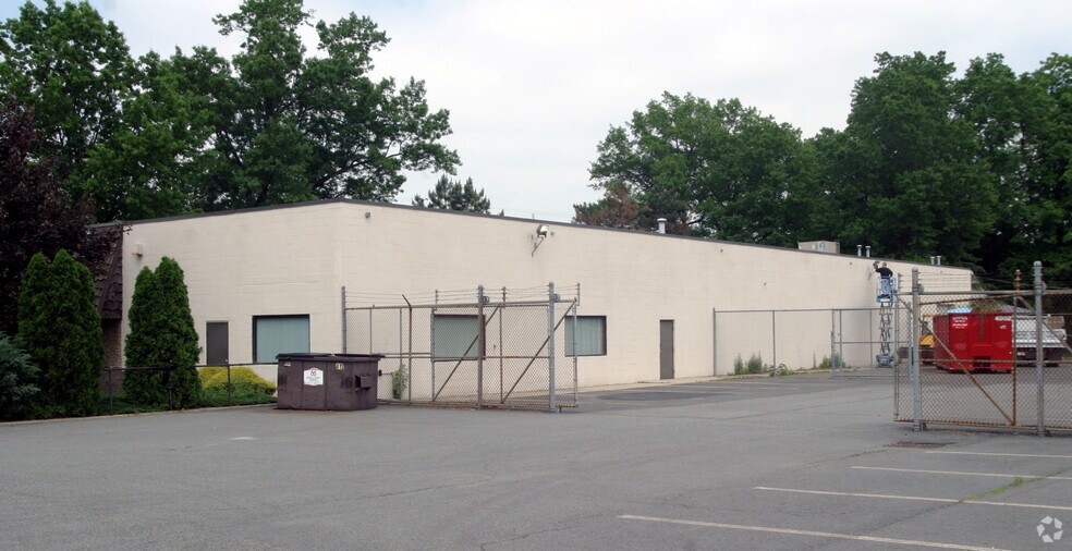 More Photos Of 1253 New Market Ave, South Plainfield Light Manufacturing For Lease