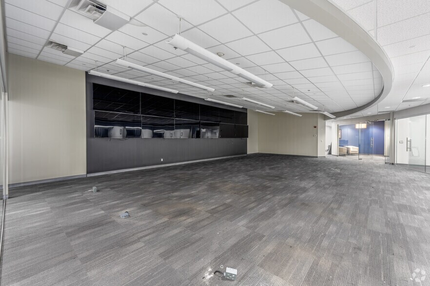 More Photos Of 10755 York Rd, Cockeysville Office For Sale