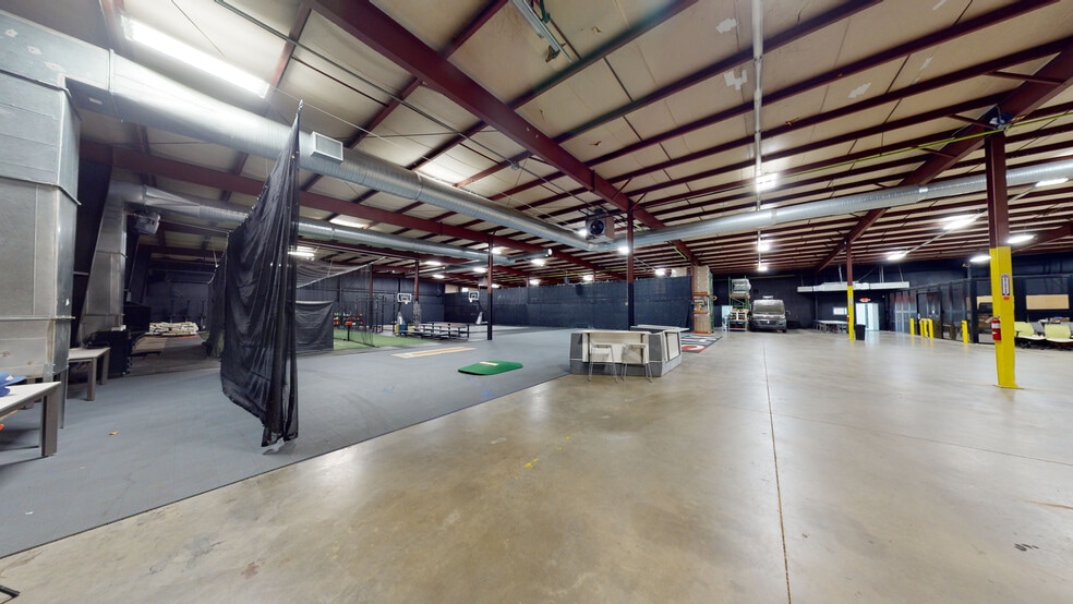 More Photos Of 3990 Sam Wilson Rd, Charlotte Warehouse For Lease