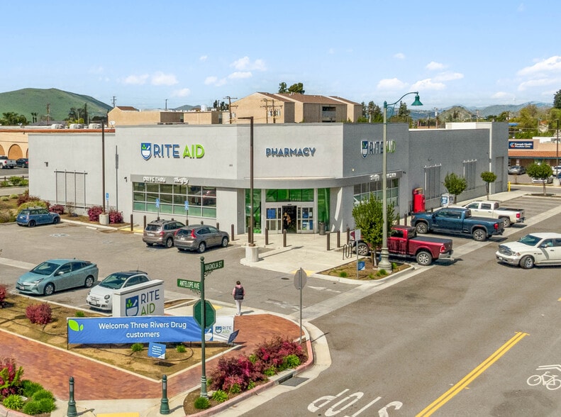 Primary Photo Of 160 E Antelope Ave, Woodlake Drugstore For Sale