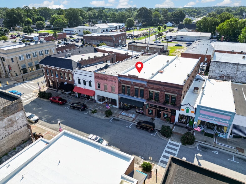 More Photos Of 109 S Raiford St, Selma Storefront For Lease
