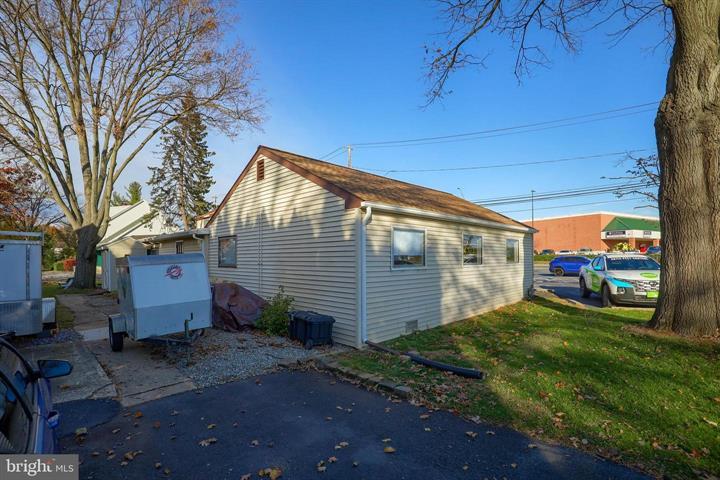 More Photos Of 1604 Lititz Pike, Lancaster Office For Lease