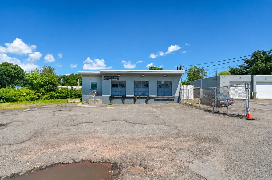 More Photos Of 1510 John Fitch Blvd, South Windsor Refrigeration Cold Storage For Lease