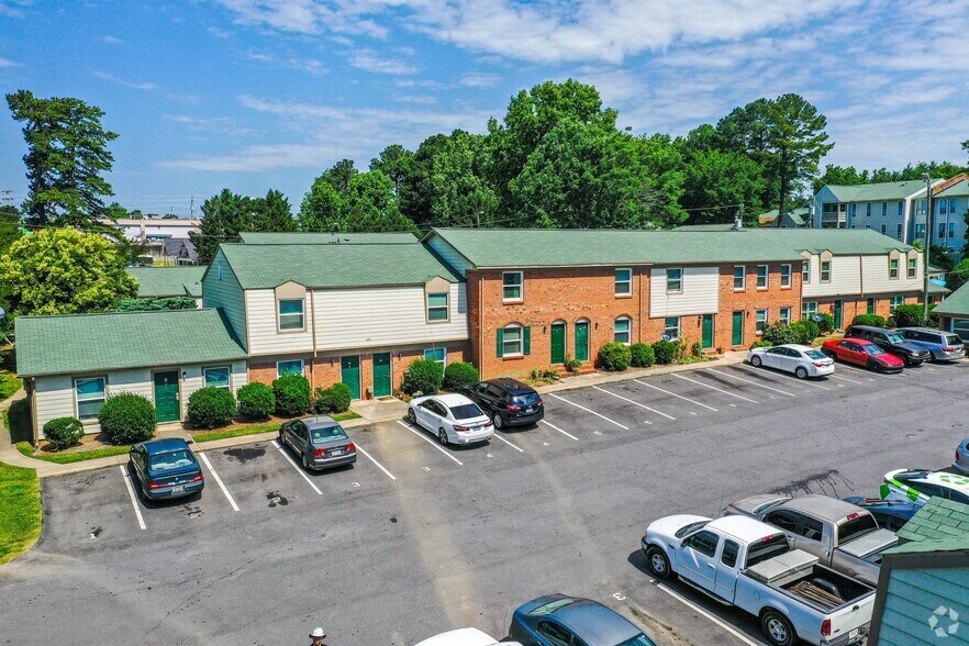 More Photos Of 1357 Sharon Rd W, Charlotte Apartments For Sale