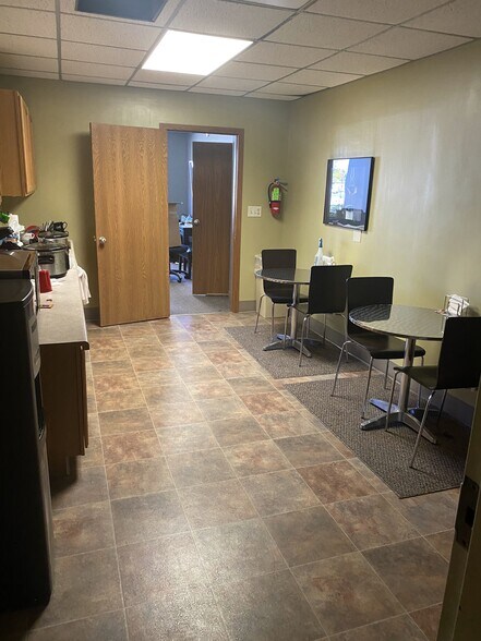 More Photos Of 310 2nd St NE, Austin Office For Sale