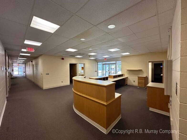 More Photos Of 1730 E Portland St, Springfield Medical For Sale