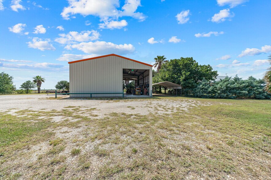 More Photos Of 14221 FM 2790, La Coste Warehouse For Sale