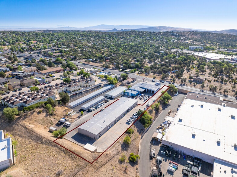 More Photos Of 1050 Willow Creek Rd, Prescott Warehouse For Lease