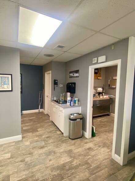 More Photos Of 910 W Northside Dr, Fort Worth Medical For Lease