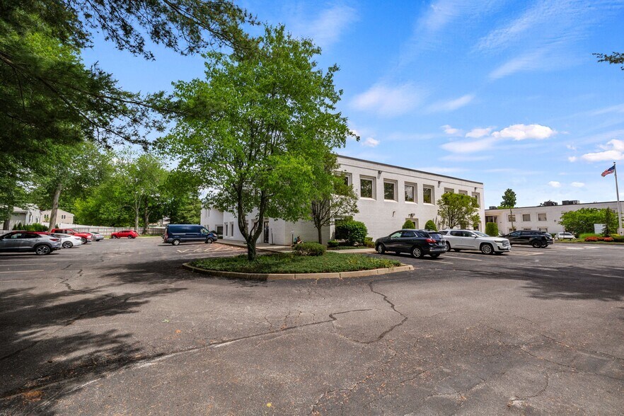 More Photos Of 1637 Mineral Spring Ave, North Providence Medical For Lease