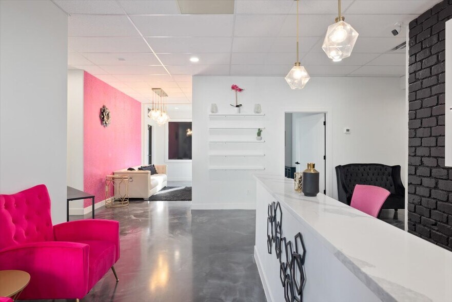 More Photos Of 204 S Durbin St, Casper Flex For Lease