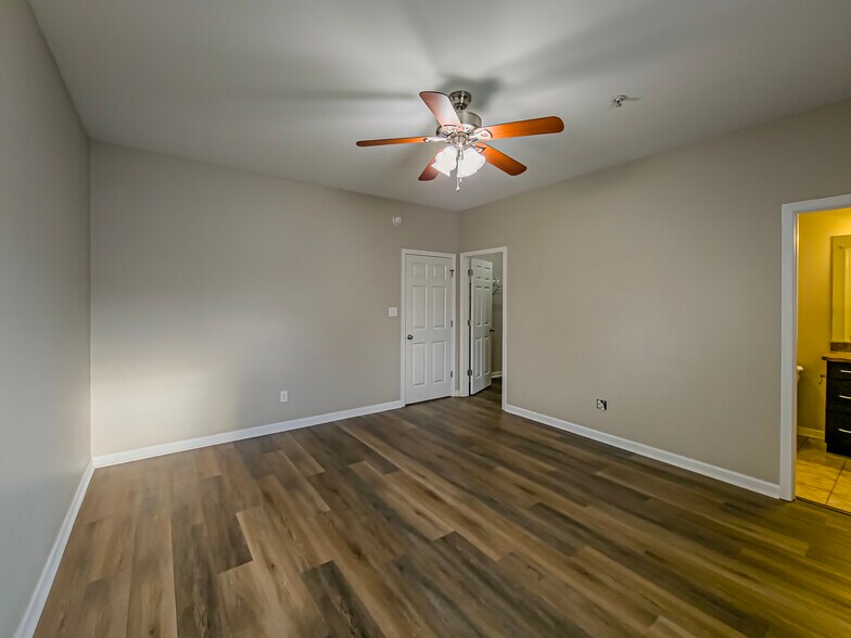 More Photos Of 615 Glade Fern Way, Tifton Apartments For Sale