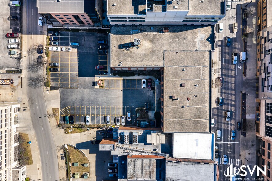 More Photos Of 155 E Main St, Lexington Office For Lease