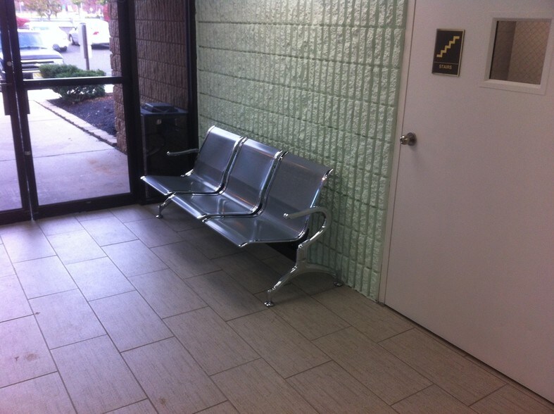 More Photos Of 204 Ark Rd, Mount Laurel Medical For Lease