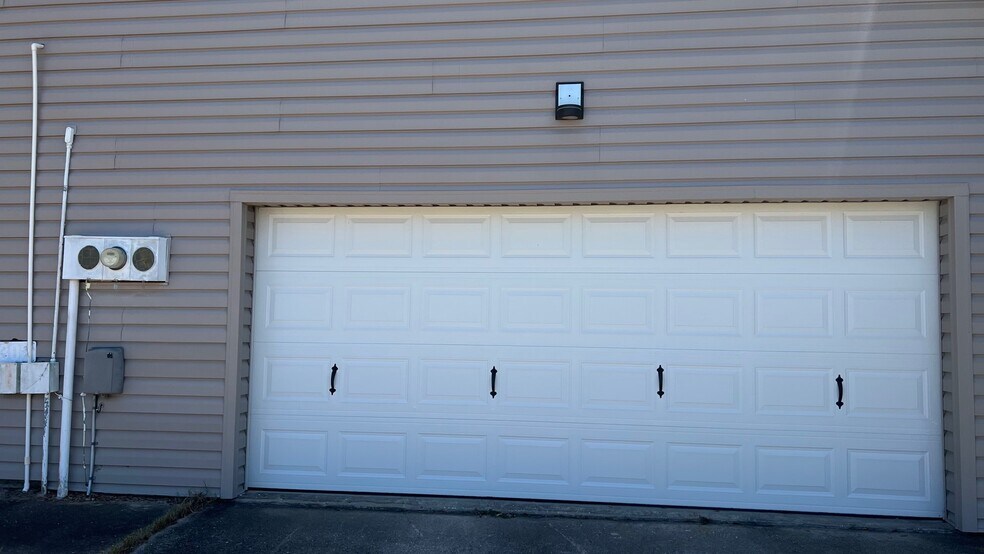 More Photos Of 302 Broadway Blvd SE, Polk City Restaurant For Sale