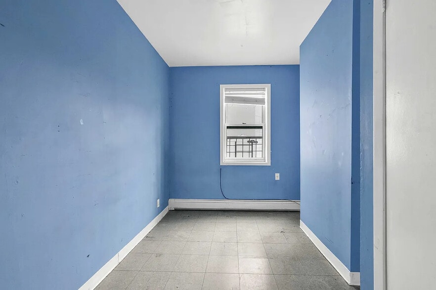 More Photos Of 1422 Astoria Blvd, Astoria Apartments For Sale