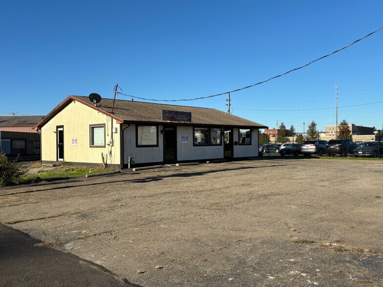 Primary Photo Of 901 Market Ave S, Canton Freestanding For Sale