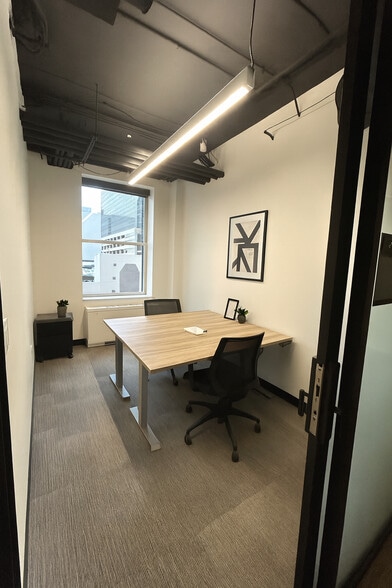 More Photos Of 159 4th Ave N, Nashville Office For Lease