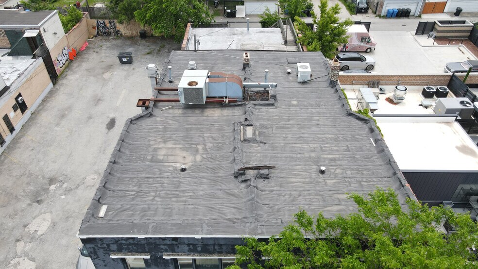 More Photos Of 5401-5403 W Madison St, Chicago Storefront Retail Residential For Sale