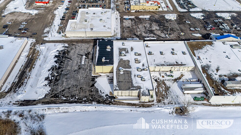 More Photos Of 8247-8303 Day Dr, Parma General Retail For Sale