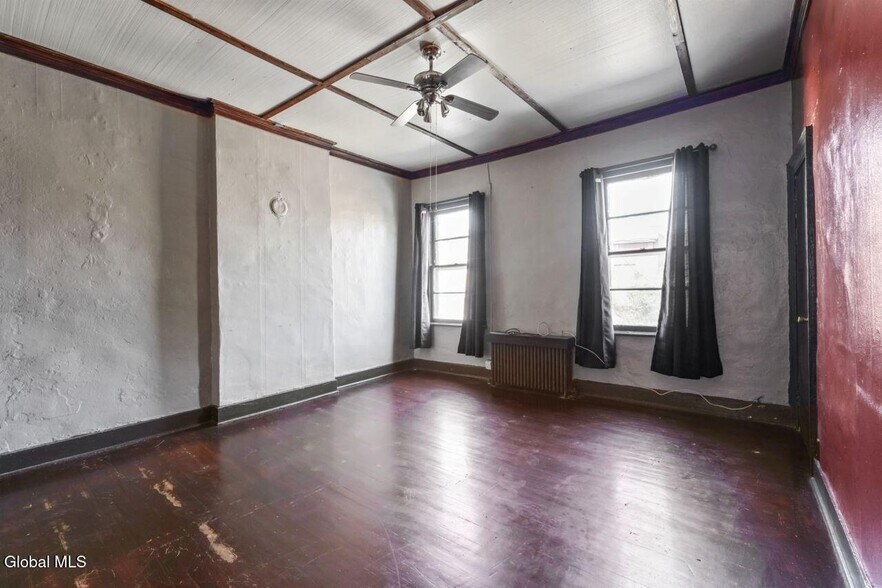 More Photos Of , Albany Unknown For Sale