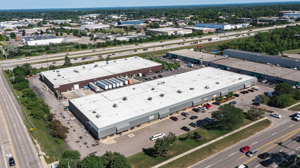 More Photos Of 24150-21466 Haggerty Rd, Farmington Hills Warehouse For Lease