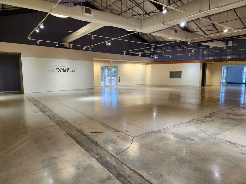 More Photos Of 1518 S Alamo St, San Antonio Loft Creative Space For Lease