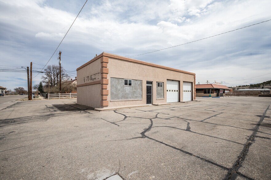 More Photos Of 802 Main St, Walsenburg Auto Repair For Sale