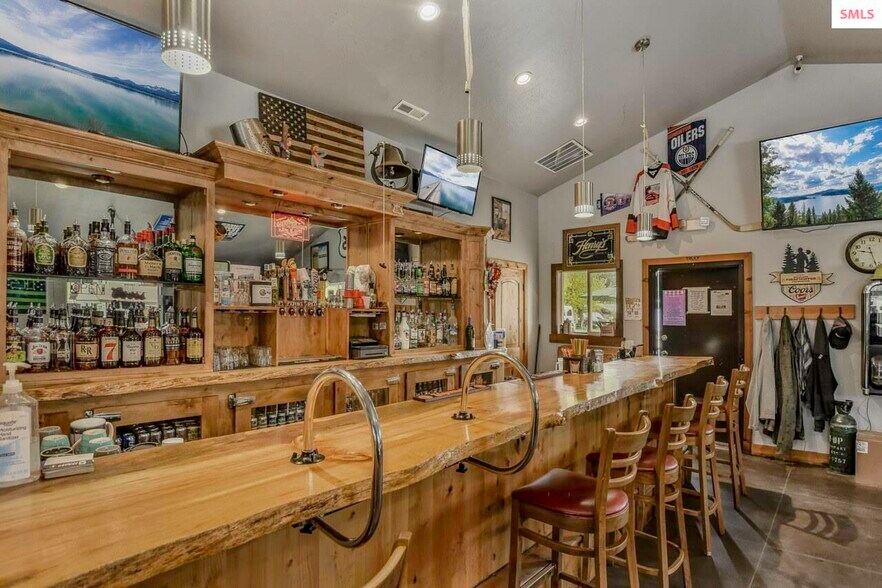 More Photos Of 213 E 4th Ave, Clark Fork Restaurant For Sale