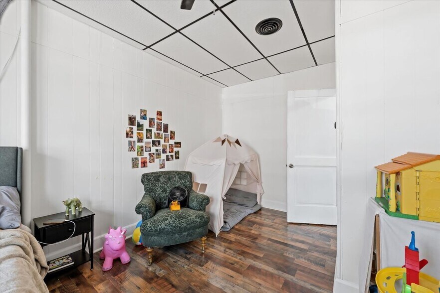 More Photos Of 1707 Washington Blvd, Easton Storefront Retail Residential For Sale