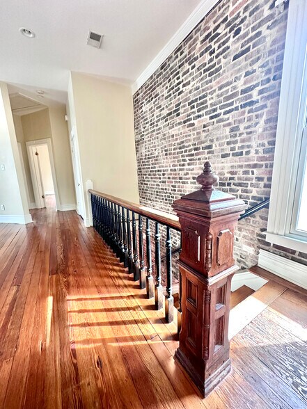 More Photos Of 148 E Fourth St, Lexington Multifamily For Sale