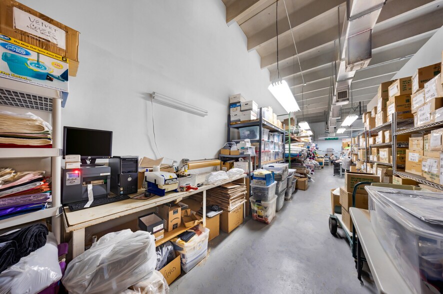 More Photos Of 2693 W 76th St, Hialeah Warehouse For Sale
