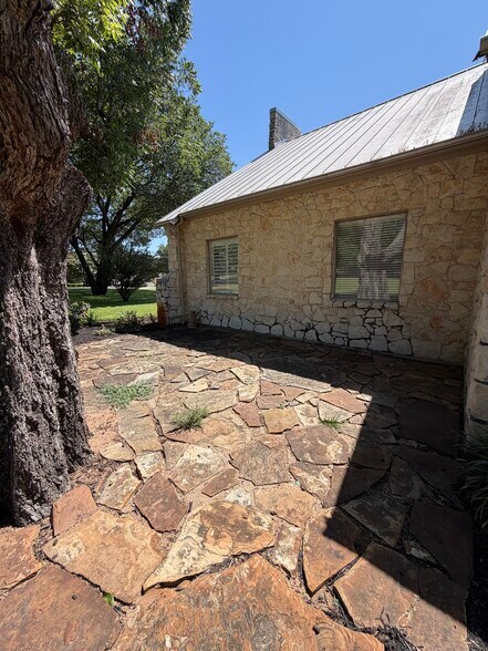 More Photos Of 6230 Colleyville Blvd, Colleyville Business Park For Lease