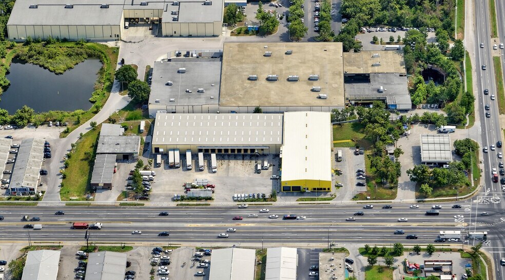 More Photos Of 13555 49th St N, Clearwater Warehouse For Lease