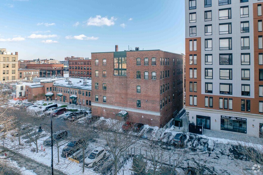 More Photos Of 80-112 Munroe St, Lynn Office For Lease