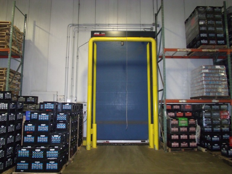 More Photos Of 784 Hercules Dr, Colchester Distribution For Lease