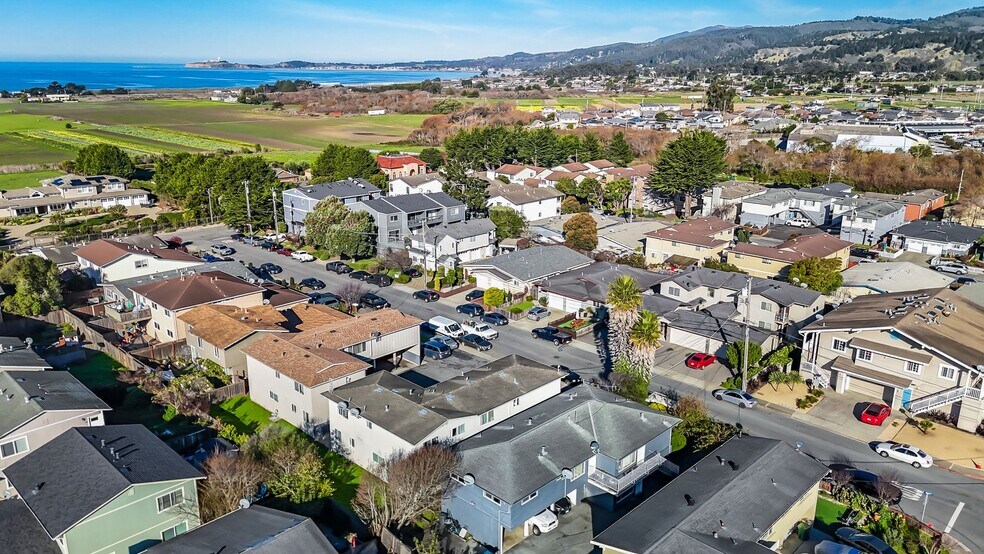 More Photos Of 470 Willow Ave, Half Moon Bay Apartments For Sale