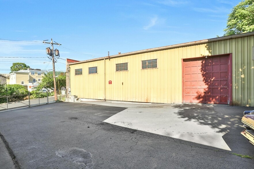 More Photos Of 50-52 Main st, Nyack Flex For Sale